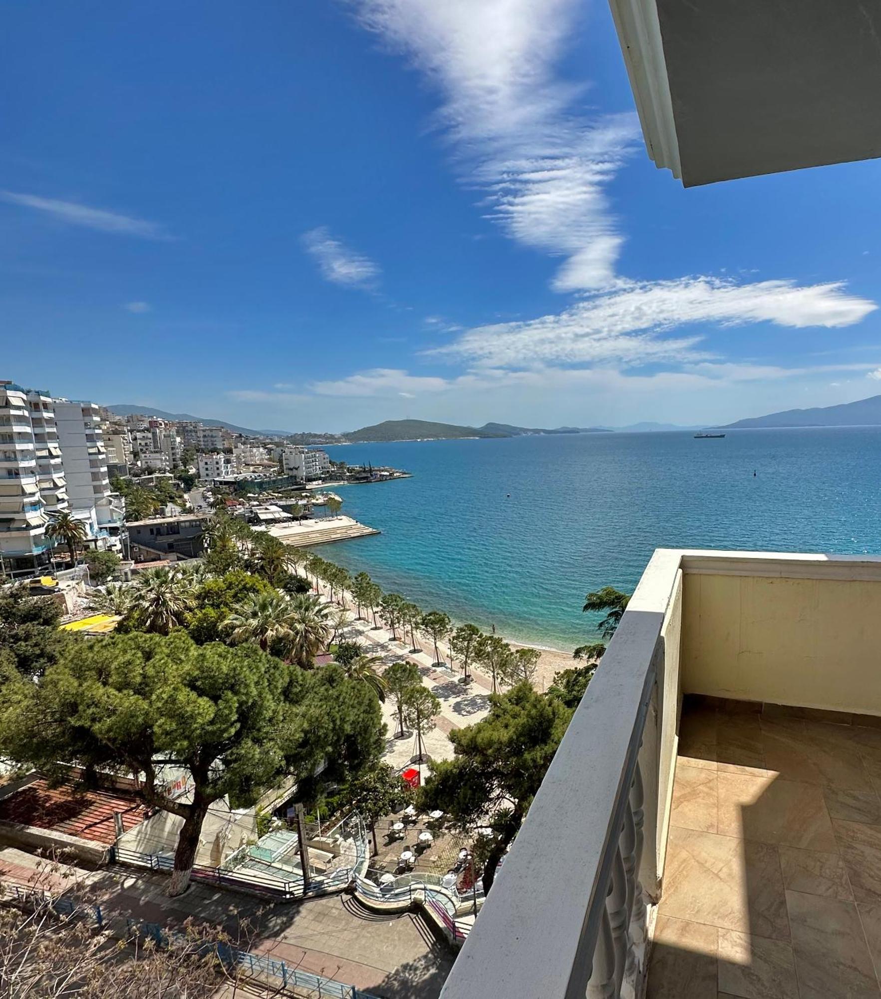 Monte Cristo Hotel With Rooftop Pool Sarandë Exterior foto