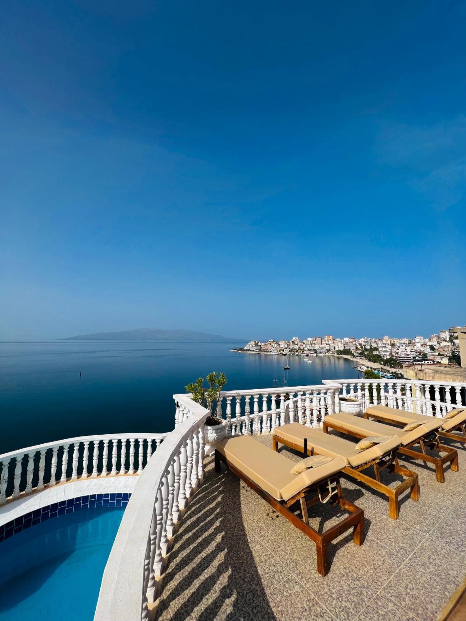 Monte Cristo Hotel With Rooftop Pool Sarandë Exterior foto